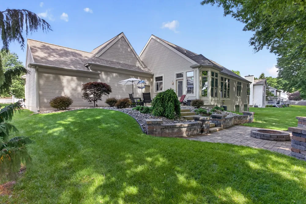 4215 Aspen Way Jackson, MI 49201