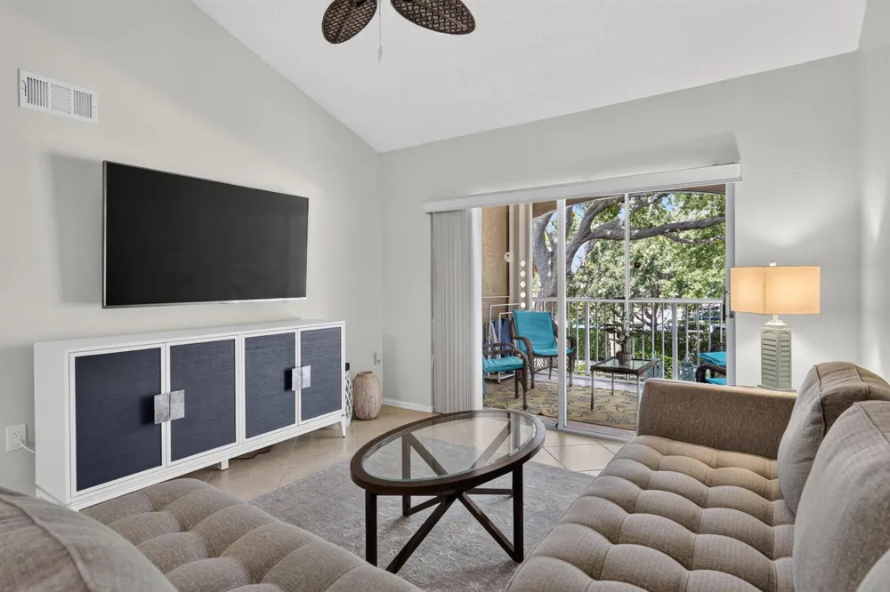 236 Village Boulevard Tequesta, FL 33469