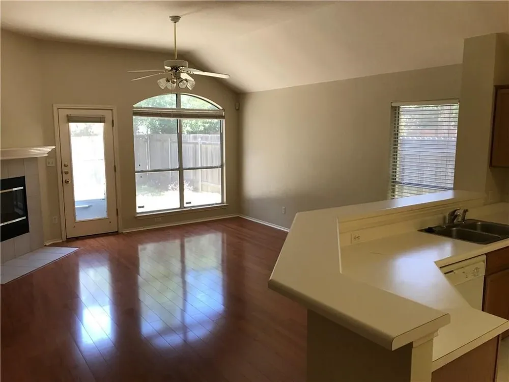 10309 Broomflower Drive Austin, TX 78739