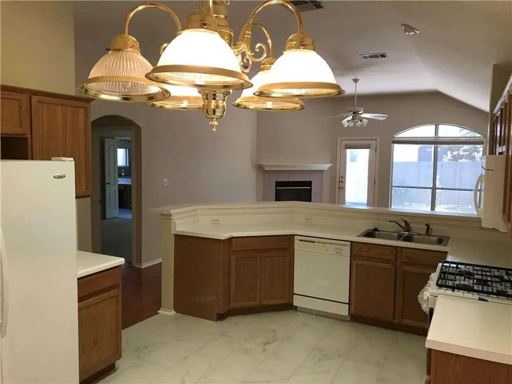 10309 Broomflower Drive Austin, TX 78739