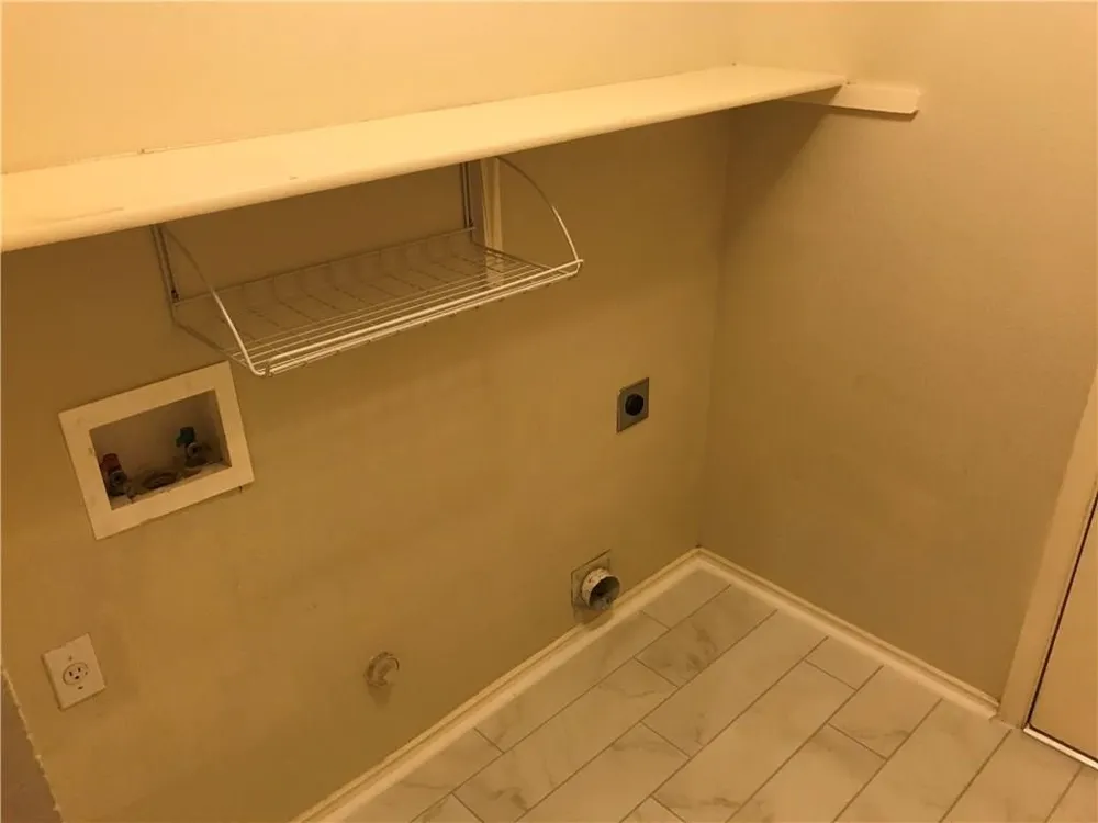 10309 Broomflower Drive Austin, TX 78739