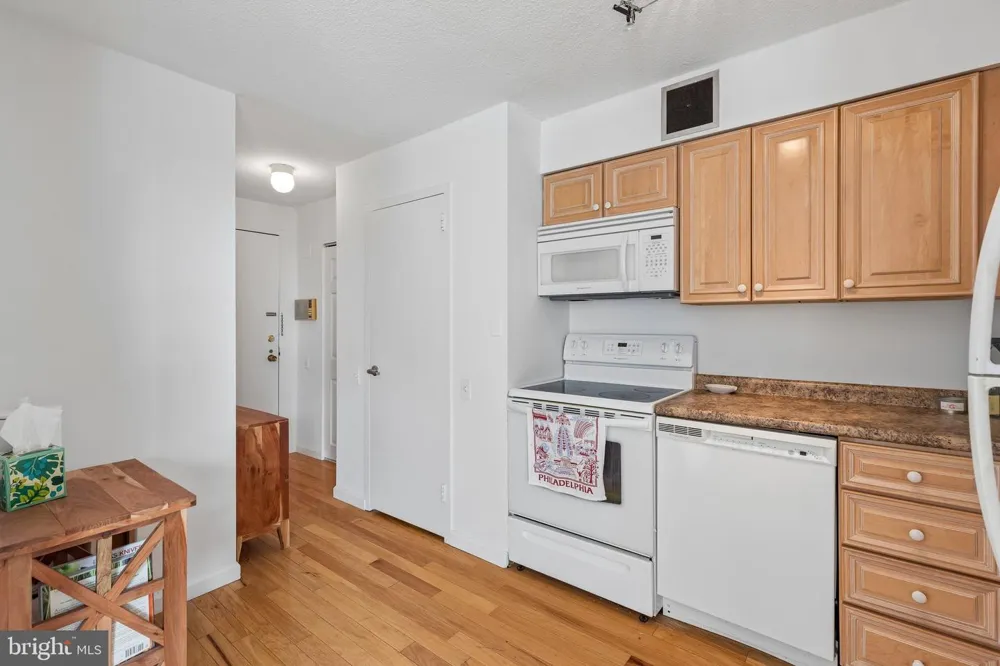 1420 LOCUST STREET #17B Philadelphia, PA 19102