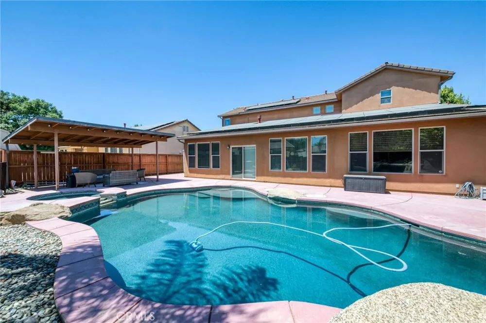 5797 W Indianapolis Fresno, CA 93722