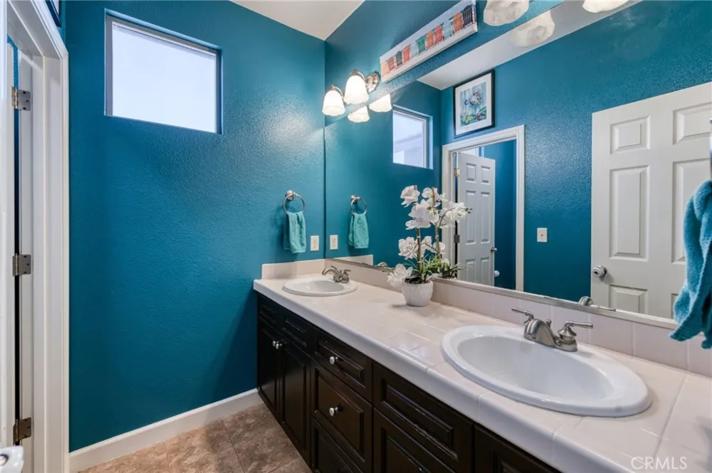 5797 W Indianapolis Fresno, CA 93722