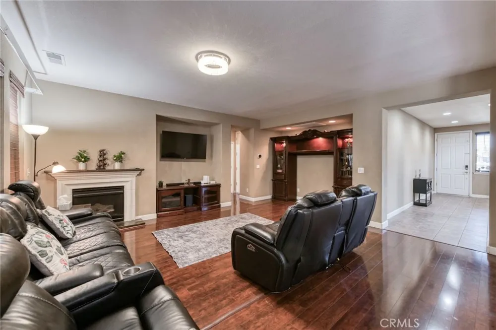 5797 W Indianapolis Fresno, CA 93722