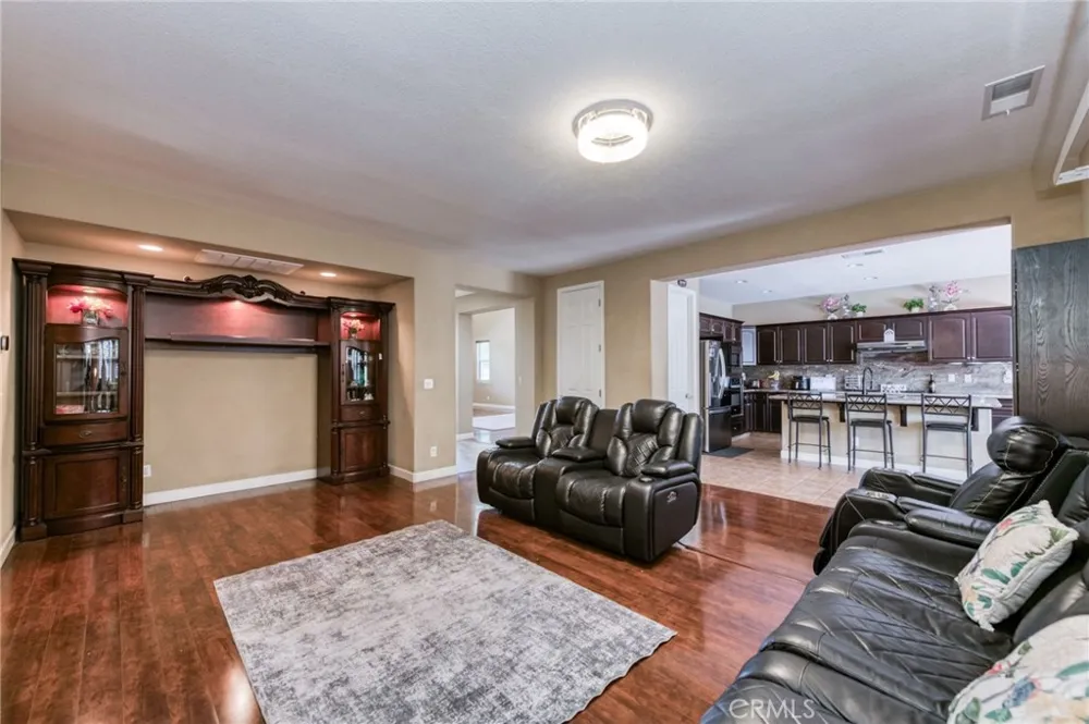 5797 W Indianapolis Fresno, CA 93722