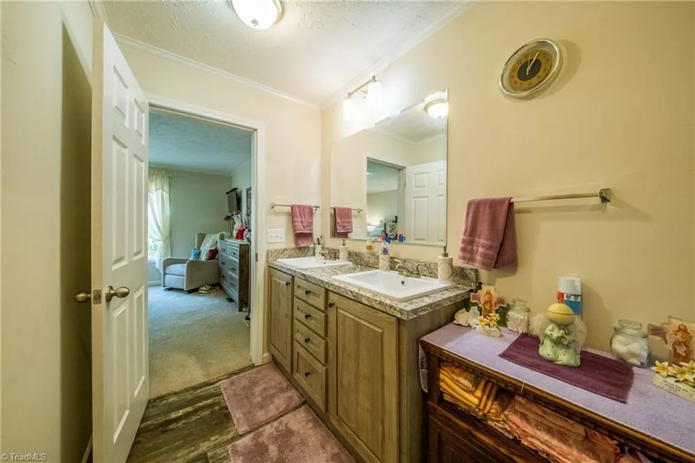 8955 Dennis Road Germanton, NC 27019