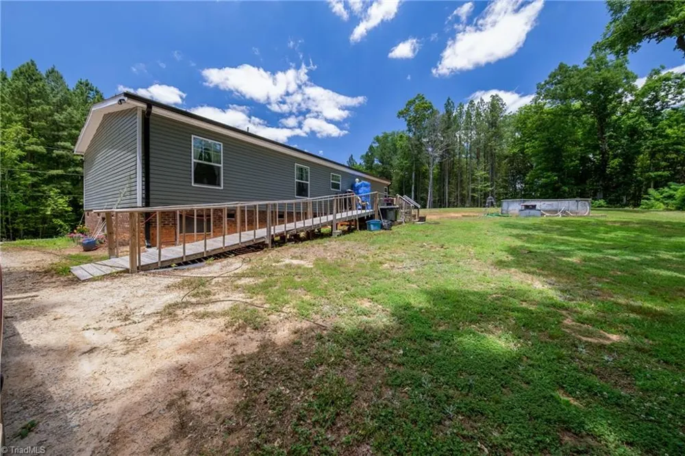 8955 Dennis Road Germanton, NC 27019