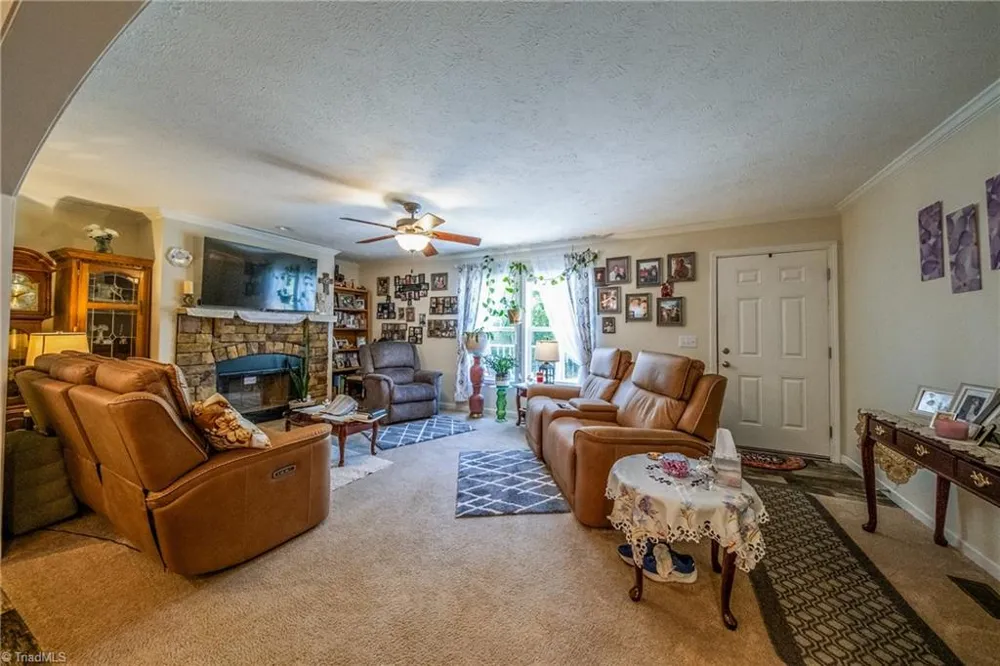 8955 Dennis Road Germanton, NC 27019