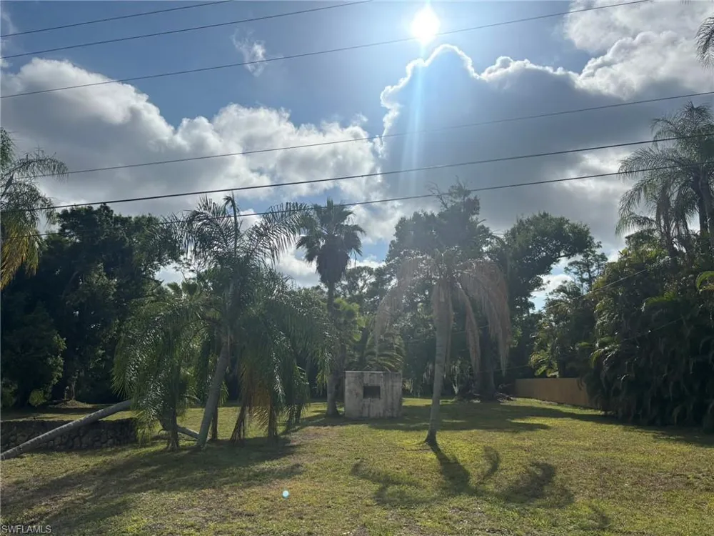 2948 Garden Street North Fort Myers, FL 33917