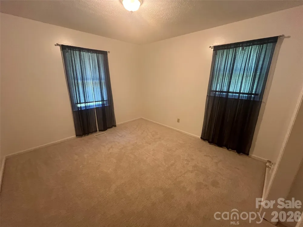 2919 Shell Avenue Valdese, NC 28690
