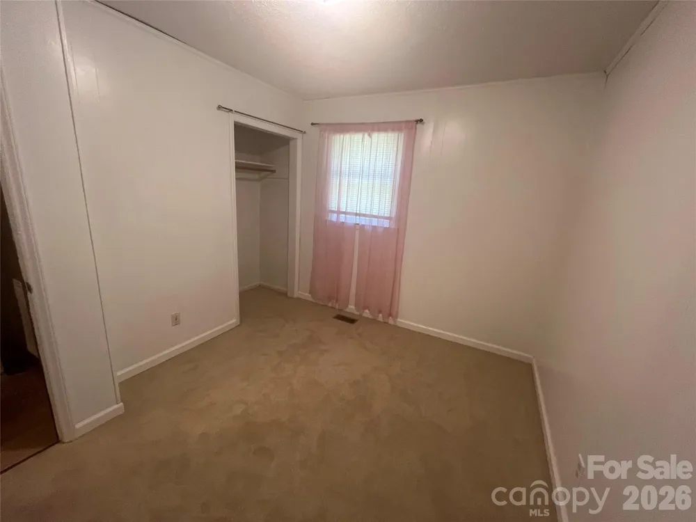 2919 Shell Avenue Valdese, NC 28690