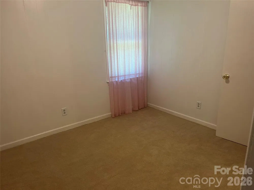 2919 Shell Avenue Valdese, NC 28690