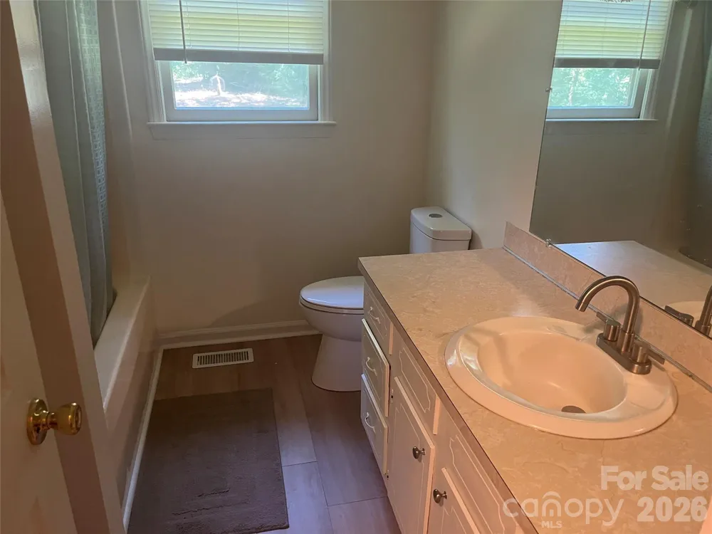 2919 Shell Avenue Valdese, NC 28690