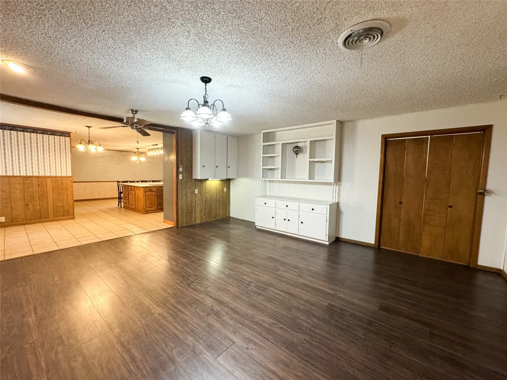 103 5th Street Rule, TX 79547