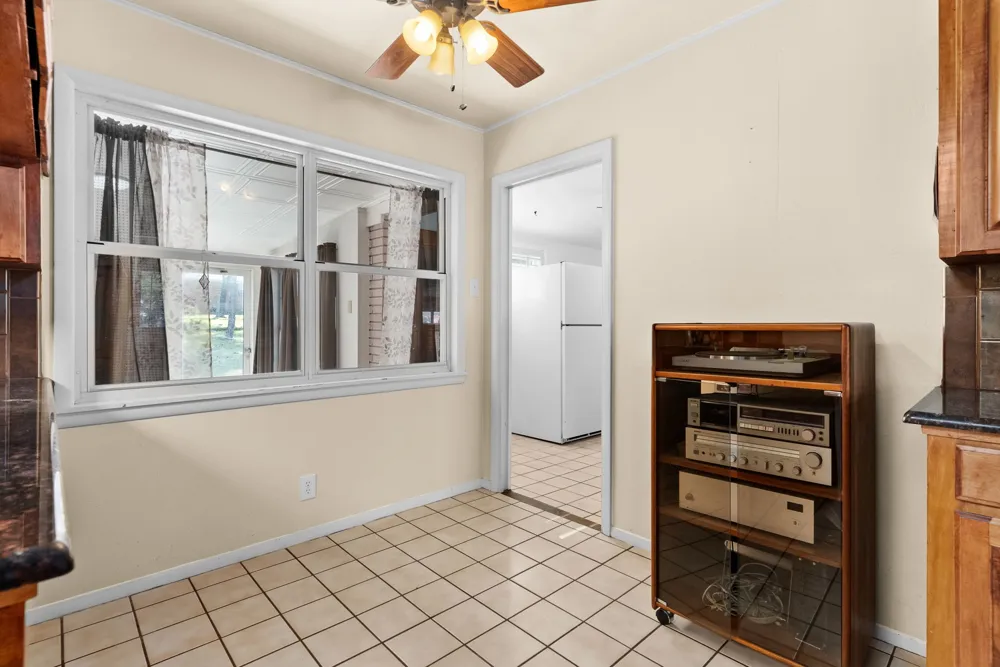 708 W North Avenue Lampasas, TX 76550