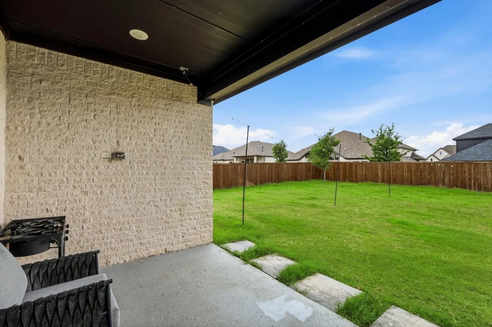 2188 Cloverfern Way Haslet, TX 76052