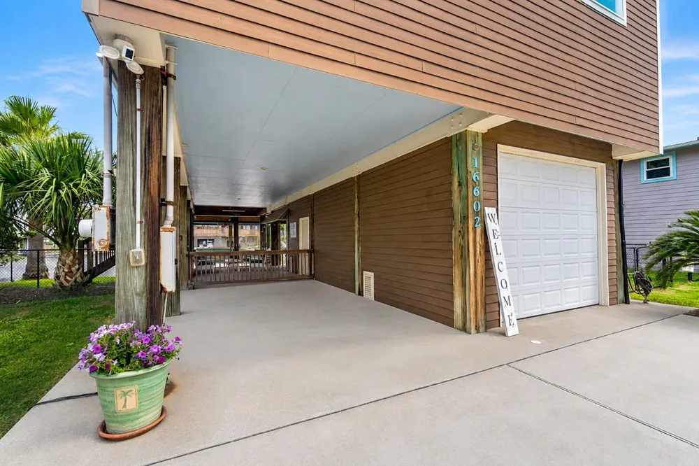 16602 Bahama Way Jamaica Beach, TX 77554
