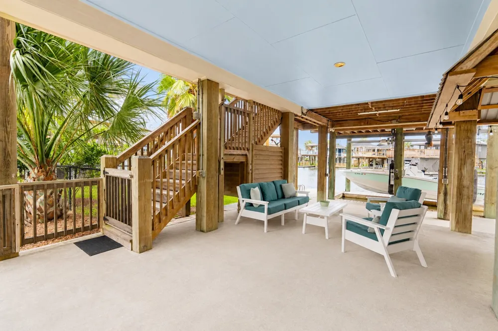 16602 Bahama Way Jamaica Beach, TX 77554