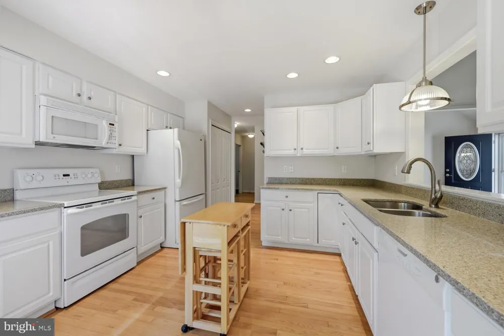 29152 HOLLY ROAD Easton, MD 21601