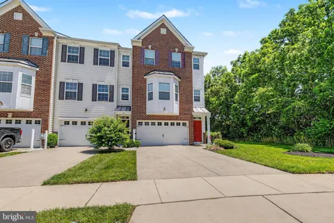102 WINTERBERRY WAY