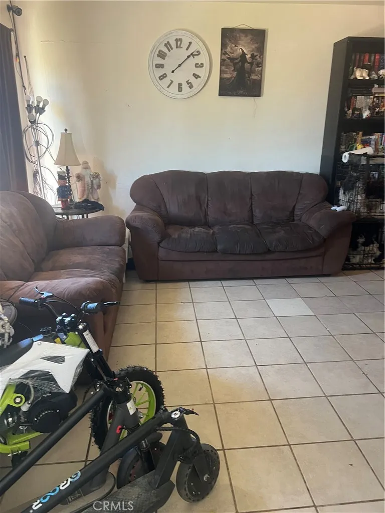 18039 Delicious Street Adelanto, CA 92301
