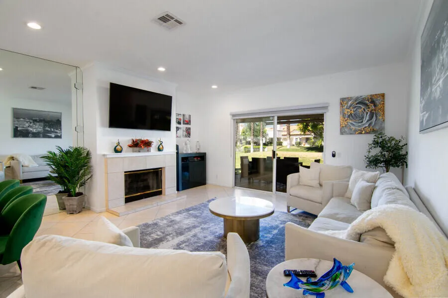191 Desert Falls Drive E Palm Desert, CA 92211
