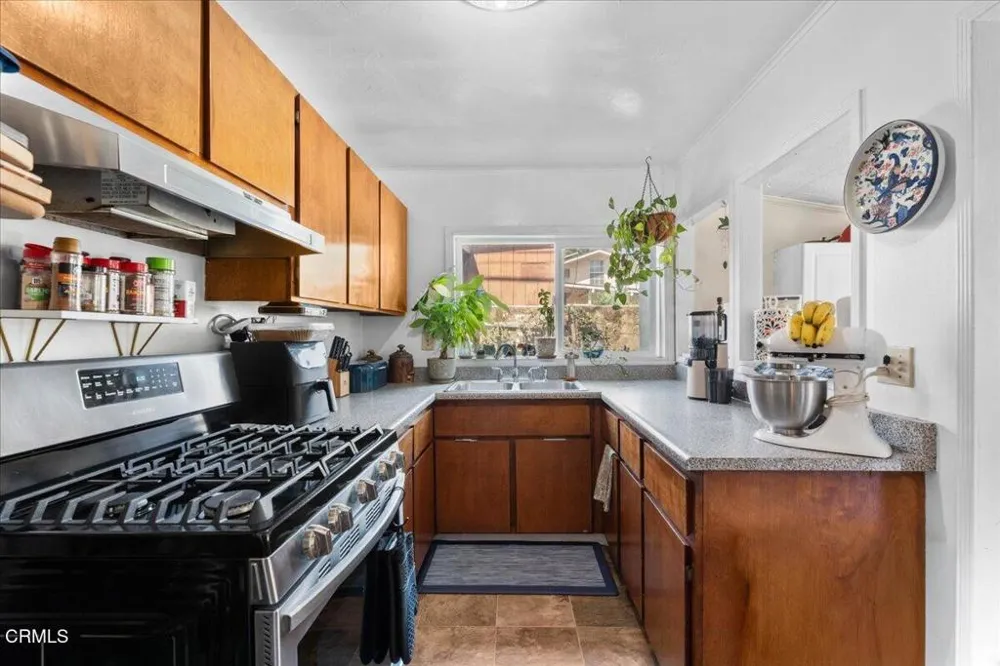 815 Kenwood Street Burbank, CA 91505