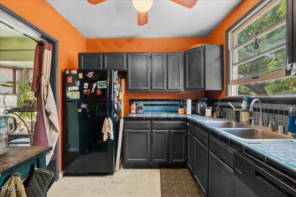 815 Kenwood Street Burbank, CA 91505