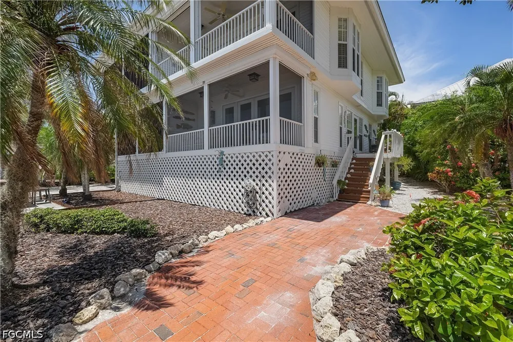 Useppa Island #Unit B Useppa Island, FL 33921