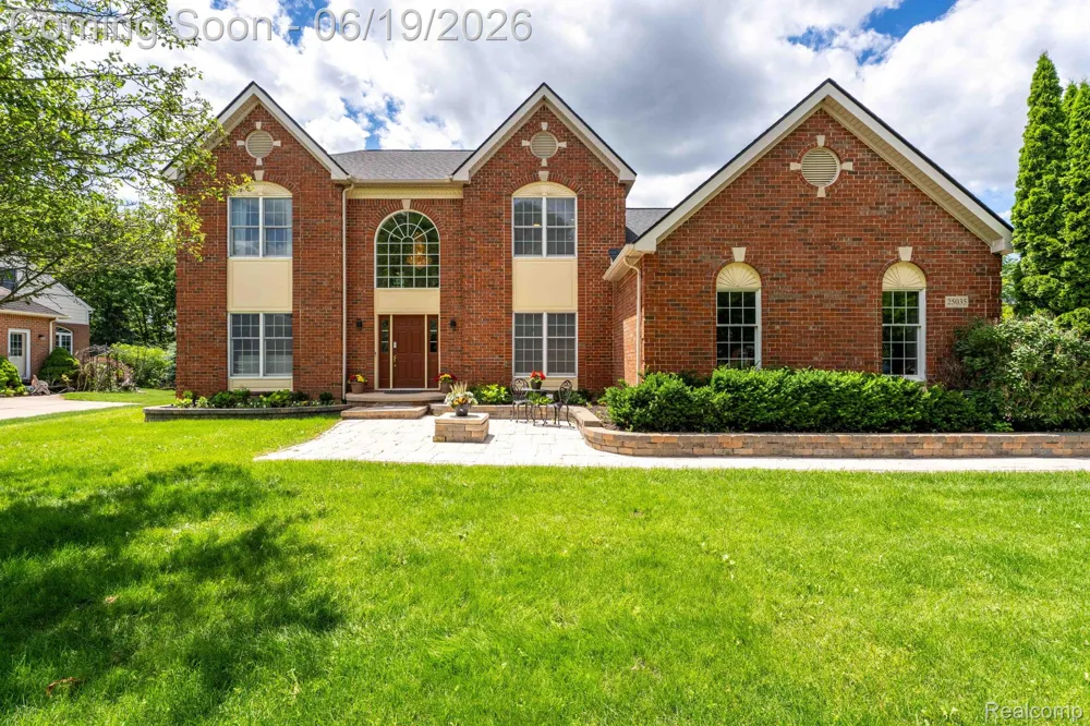 25035 Samoset Court Novi City, MI 48374