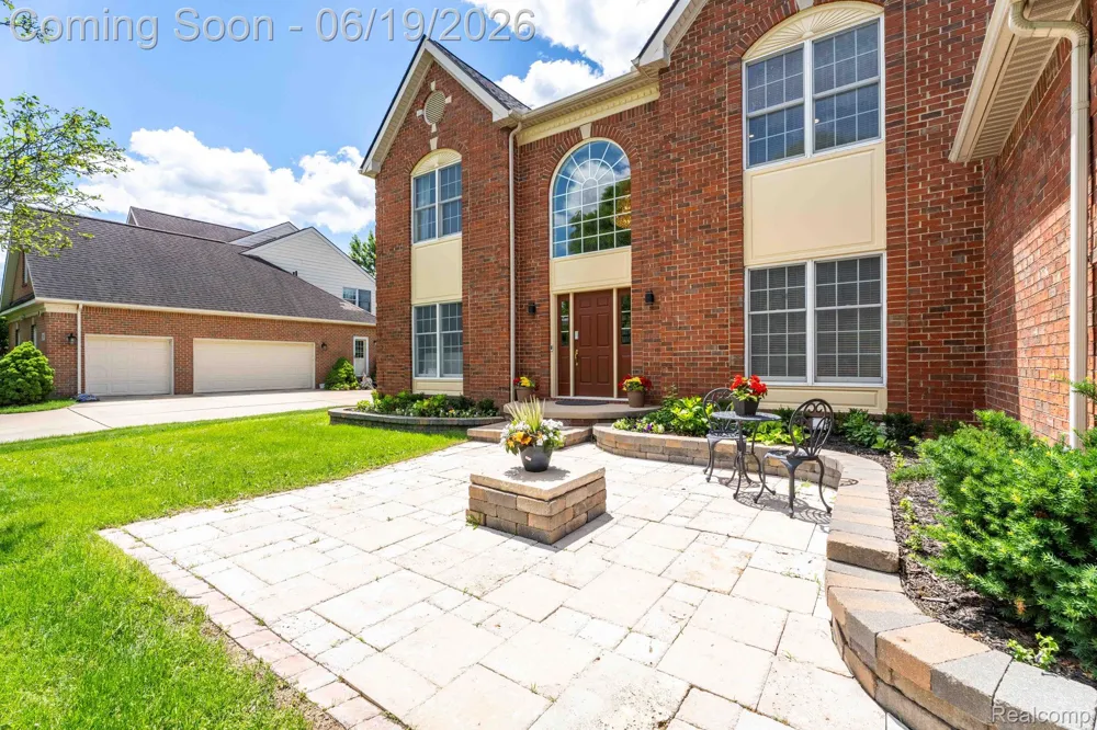 25035 Samoset Court Novi City, MI 48374