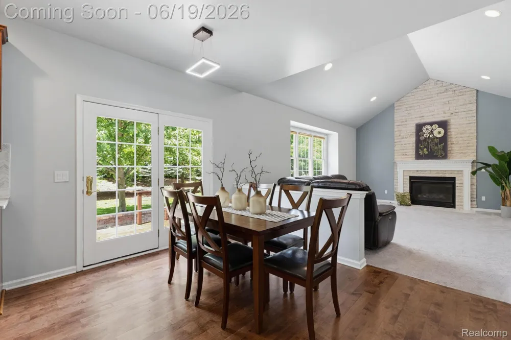 25035 Samoset Court Novi City, MI 48374