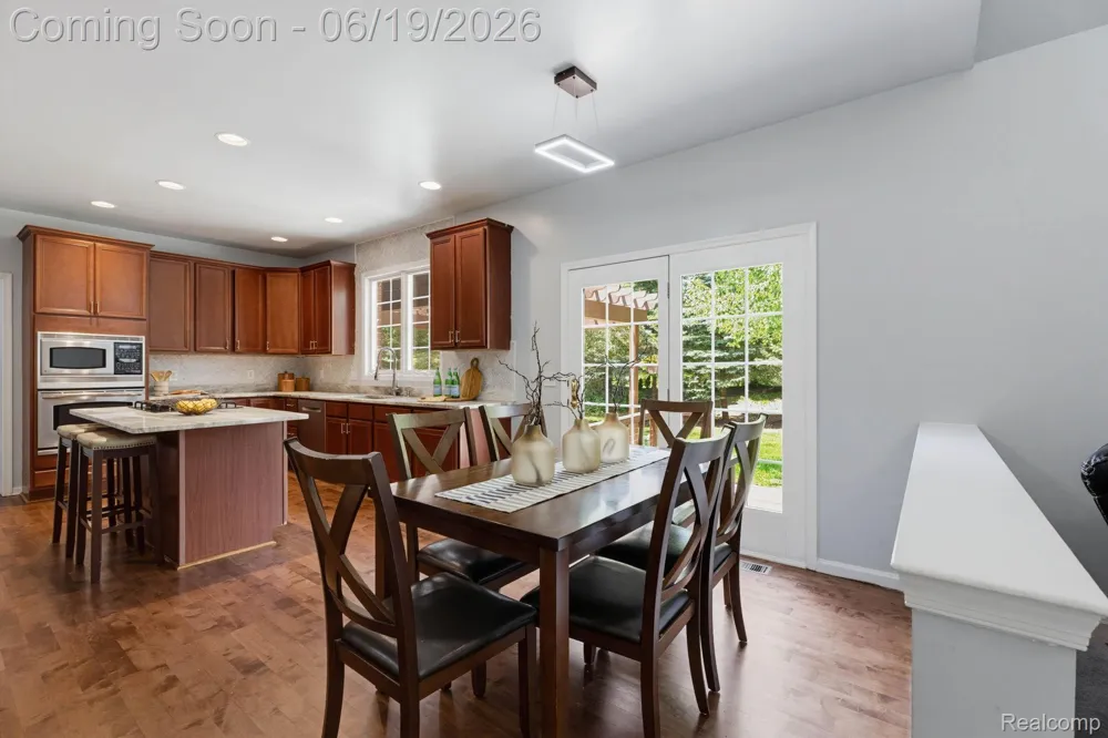 25035 Samoset Court Novi City, MI 48374