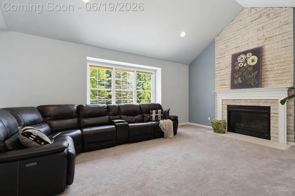 25035 Samoset Court Novi City, MI 48374