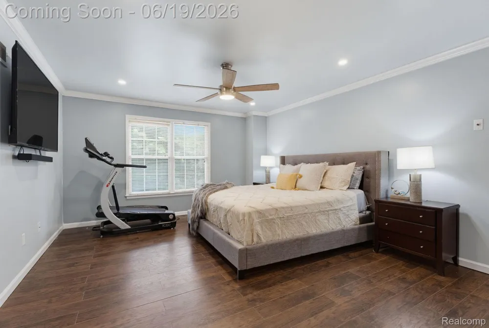 25035 Samoset Court Novi City, MI 48374