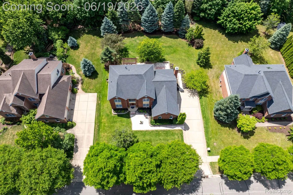 25035 Samoset Court Novi City, MI 48374