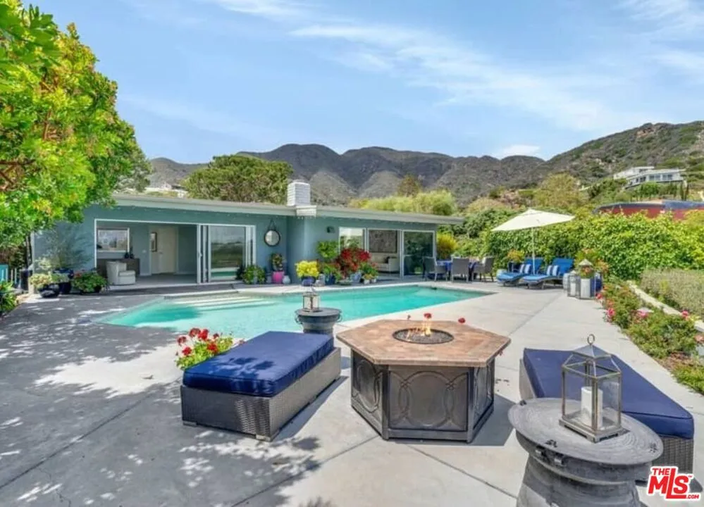 3442 Cloudcroft Drive Malibu, CA 90265
