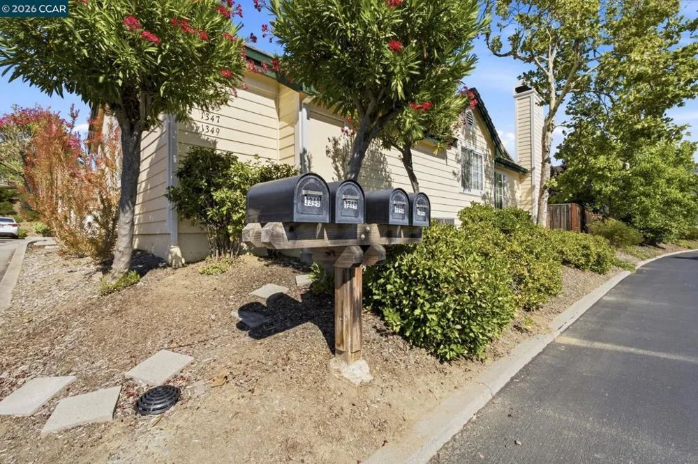 1345 Shell Ln Clayton, CA 94517