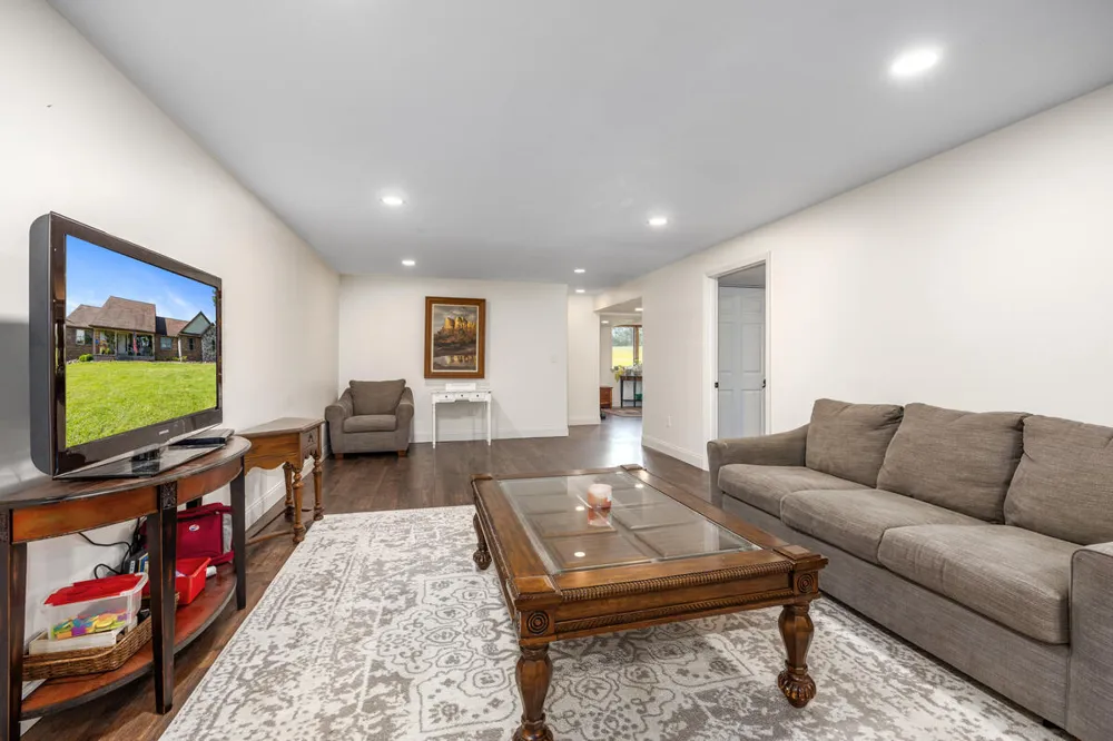 2189 W Vermontville Highway Chester Township, MI 48813