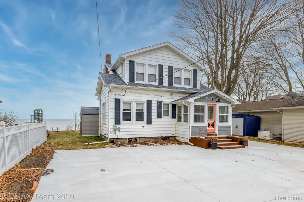 7745 Lakeview Drive Worth Township, MI 48450