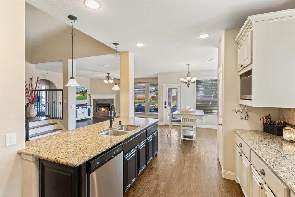 8229 Spitfire Trail Aubrey, TX 76227