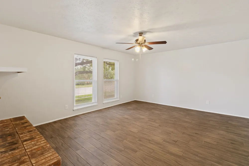 3709 Red Oak Drive Garland, TX 75043