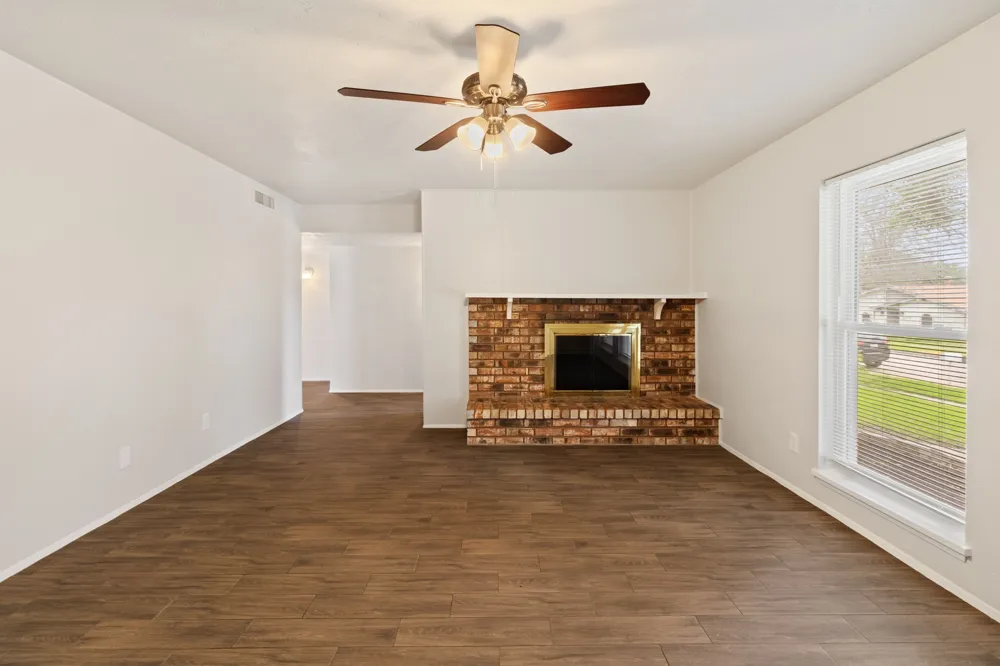 3709 Red Oak Drive Garland, TX 75043