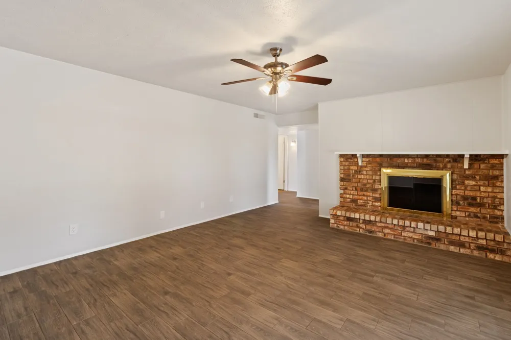 3709 Red Oak Drive Garland, TX 75043