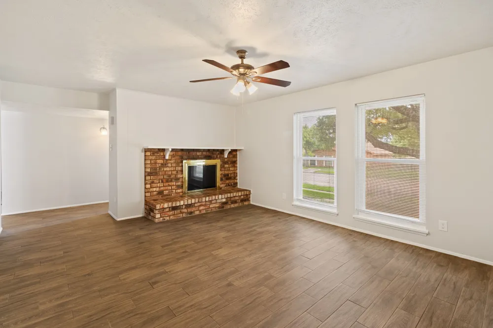 3709 Red Oak Drive Garland, TX 75043