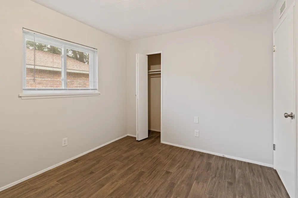 3709 Red Oak Drive Garland, TX 75043