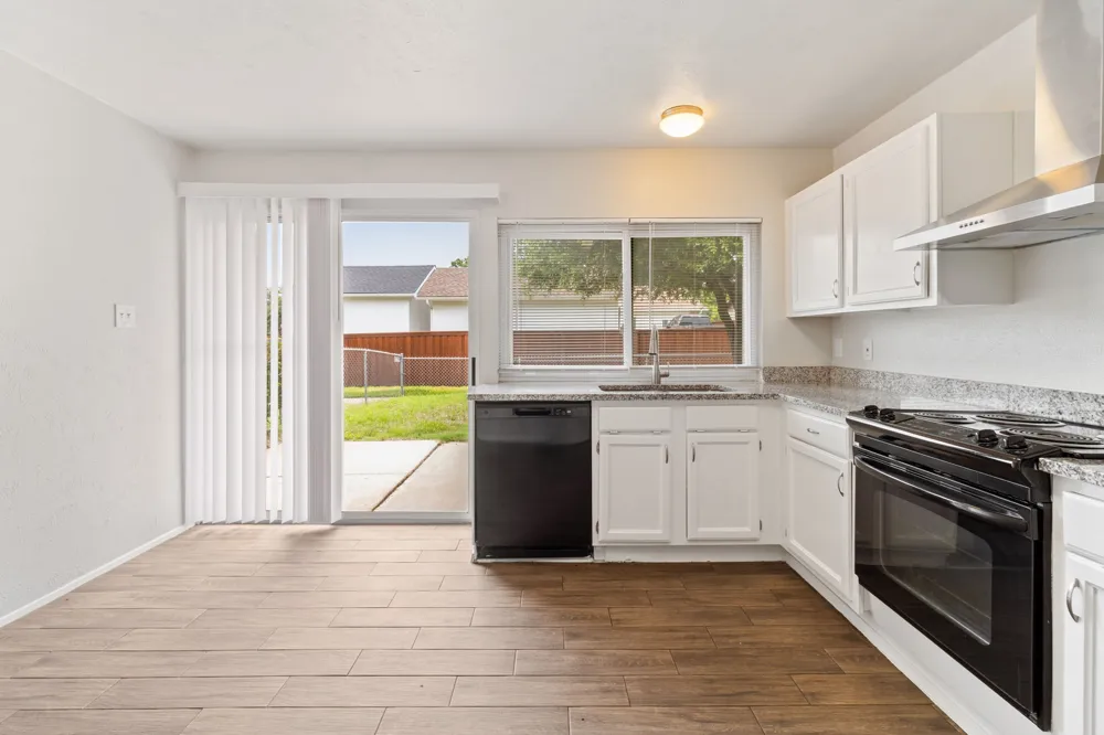 3709 Red Oak Drive Garland, TX 75043