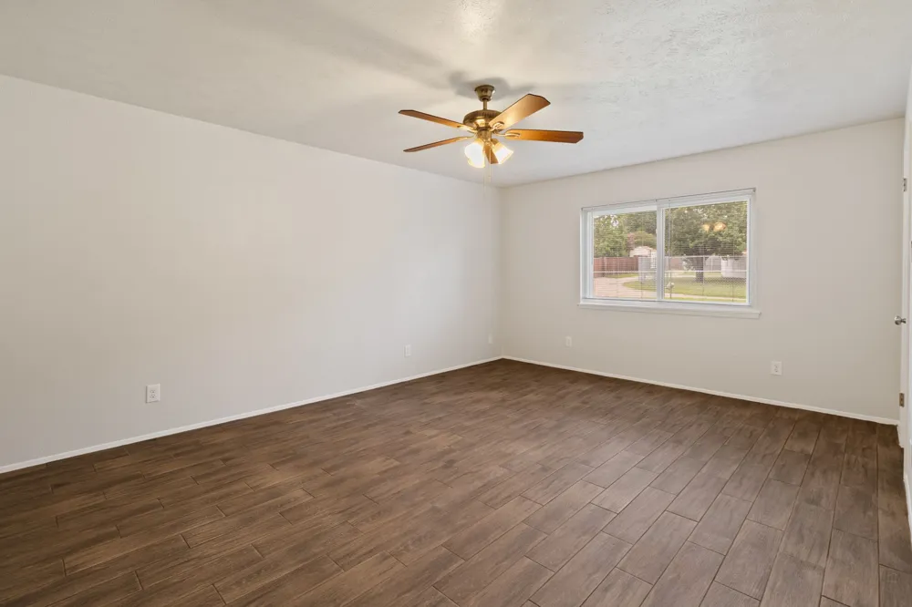 3709 Red Oak Drive Garland, TX 75043