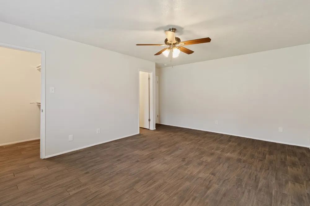 3709 Red Oak Drive Garland, TX 75043